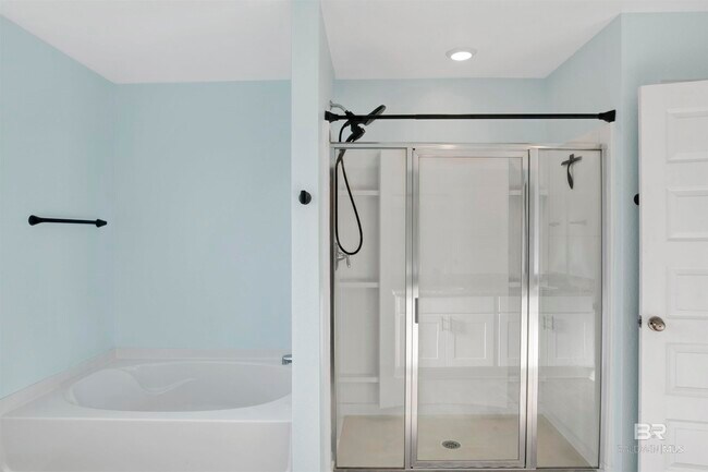 Building Photo - 3191 Camino Real Lp