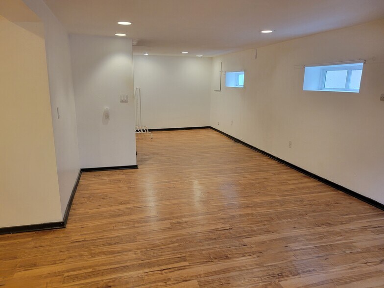 Building Photo - 5032 35th Ave SW