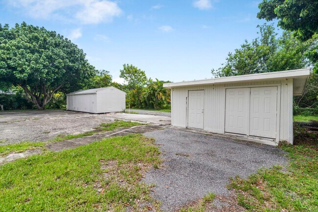 Building Photo - 5516 Colbright Rd