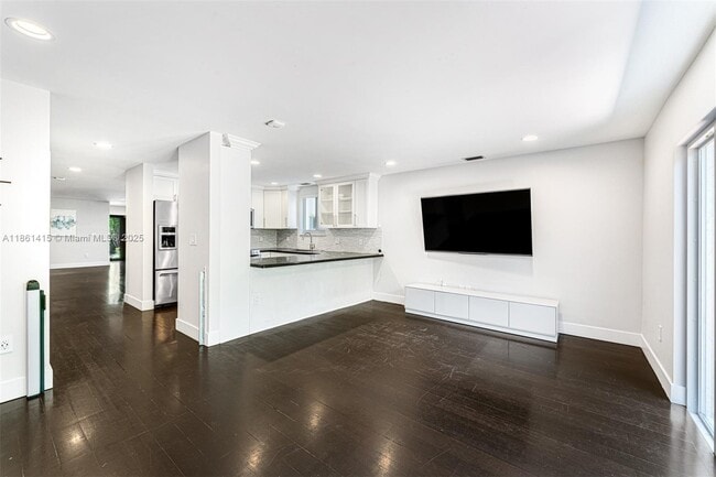 Building Photo - 3053 Orange St