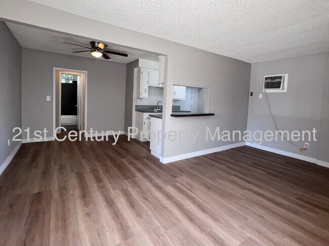 Building Photo - Spacious 1 Bedroom Ground Level Apartment - Downey