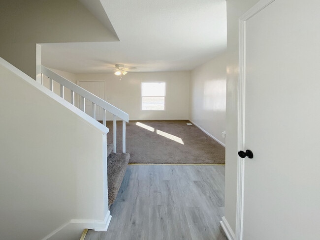 Building Photo - 7104 Orchard Ct