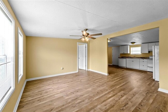 Building Photo - 2789 Avondale St