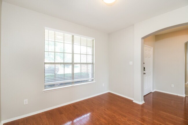 Building Photo - 15408 Yarberry Dr