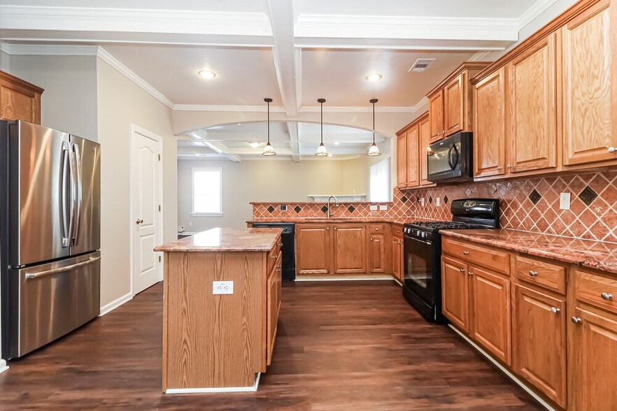 Building Photo - 1857 Preserve Creek Way