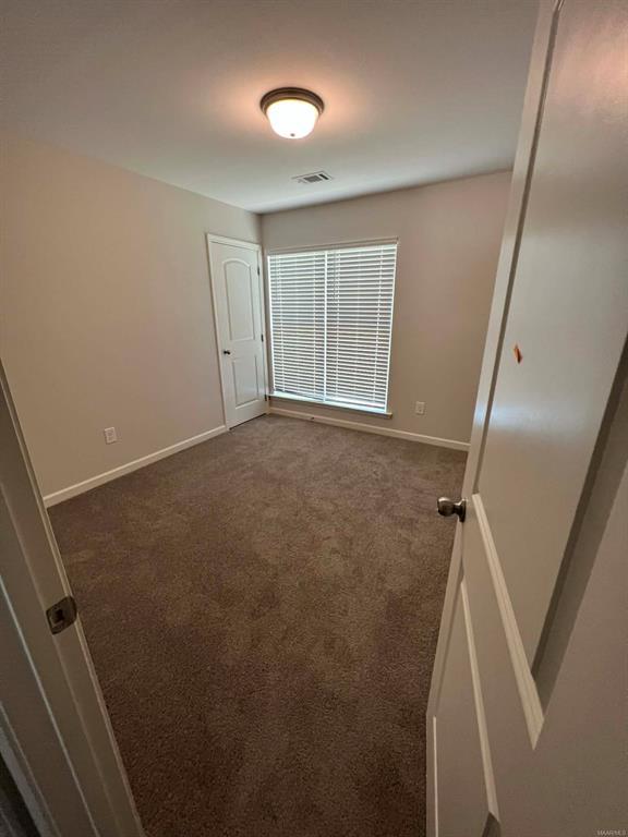 Building Photo - 750 Park Ln