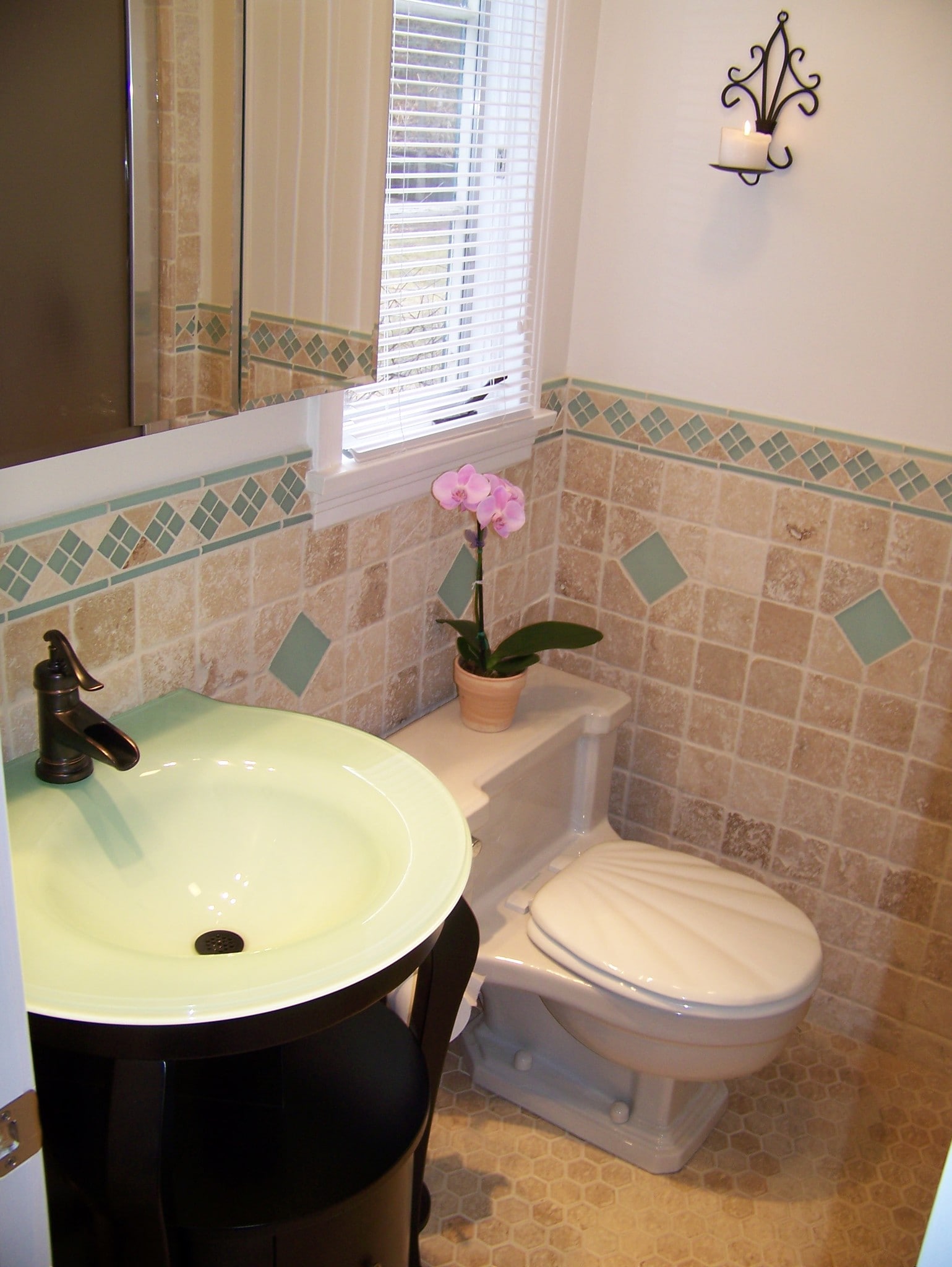 Stone walls, waterfall faucet,lg med. cabinet - 24 Forest Hills Dr