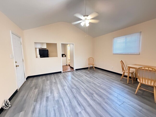 Building Photo - READY TO MOVE IN- MUST SEE - TWO CAR OFF STREET PARKING SPOTS AND UTILITIES PAID
