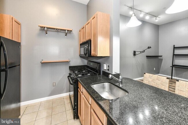 Building Photo - 355 I St SW