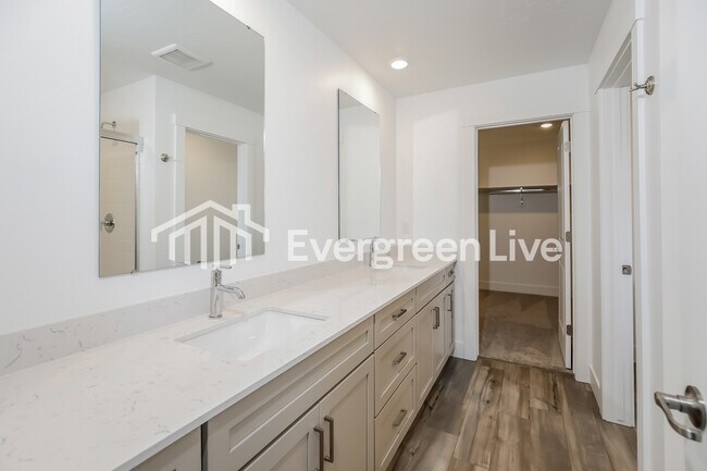 Building Photo - 9094 W Inspirado St