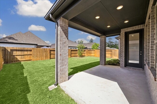 Building Photo - 15823 Bird of Paradise Dr