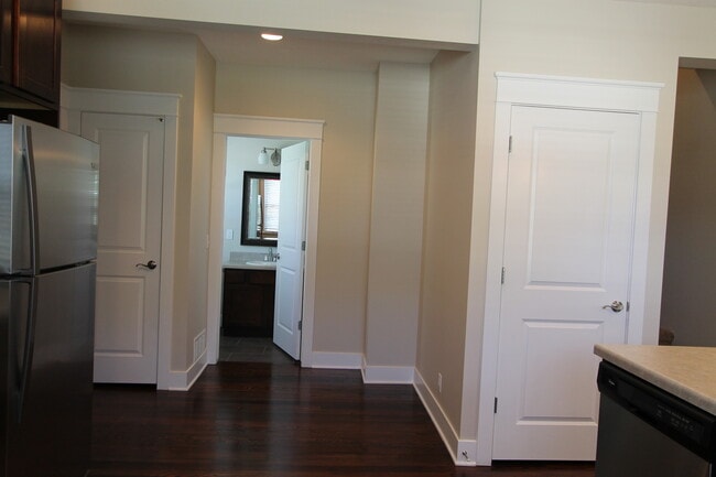 Building Photo - The Doll House -- Cool Two Bedroom at The Cottages on Vinton!