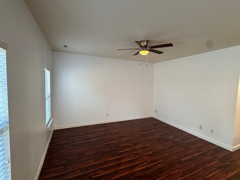 Building Photo - 10560 Bunclody Dr