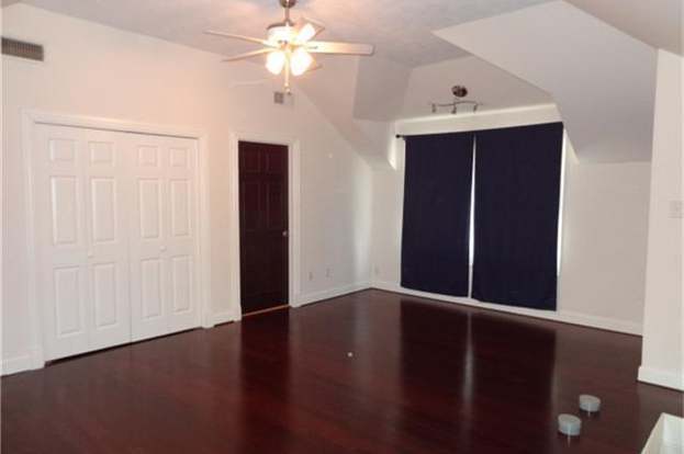 Building Photo - 1236 Cortlandt St