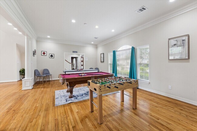 Building Photo - 5152 Huckleberry Cir