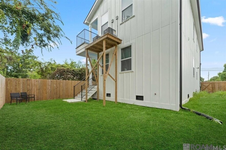 Building Photo - 1714 Tricou St