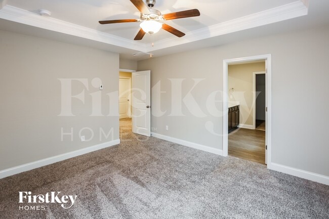 Building Photo - 9337 Sloan Forest Dr