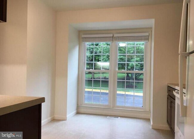 Building Photo - 5732 Lofthill Ct