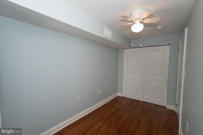 Building Photo - 703 Annin St