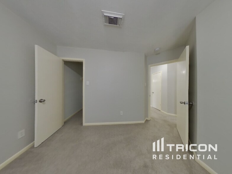 Building Photo - 6823 Highwind Bend Ln