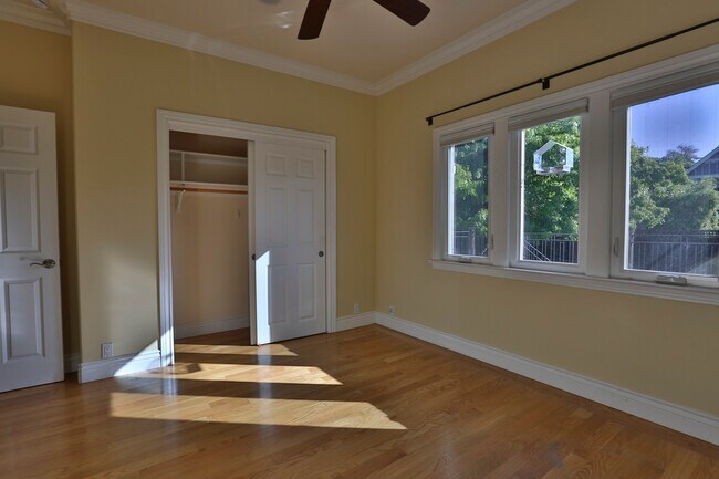 Building Photo - 144 Costa Rica Ave