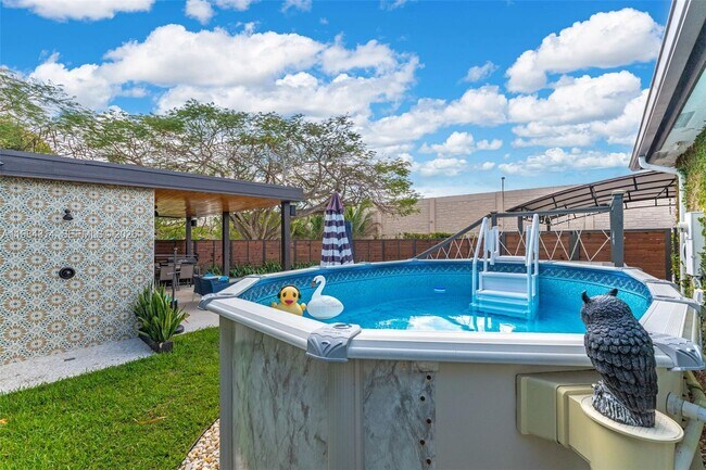 Building Photo - 17805 SW 114th Ct