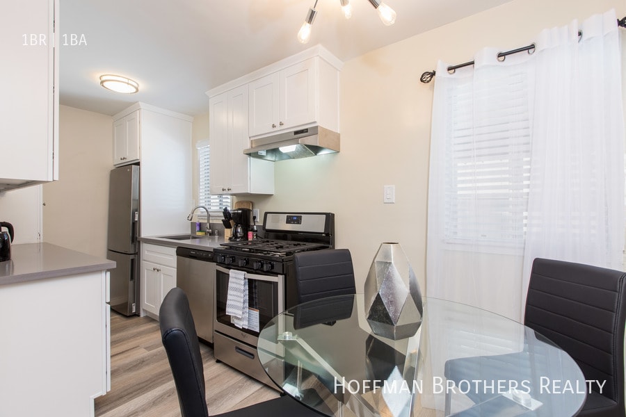 Building Photo - 2620 11th St