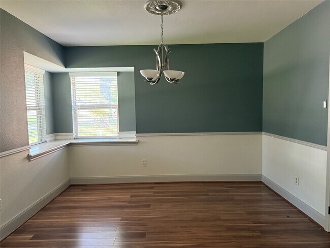 Building Photo - 2914 Shadowdale Dr