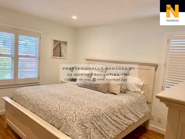 Building Photo - Lovely and Private Carmel Home in the Golden Rectangle