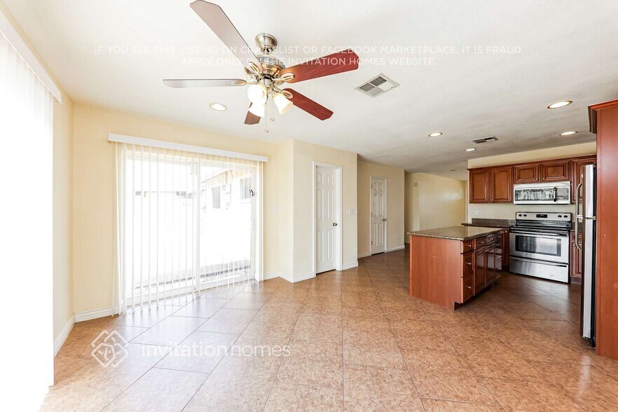 Building Photo - 3725 W Butler Dr