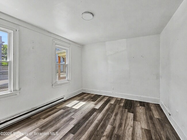 Building Photo - 602 Prospect Ave