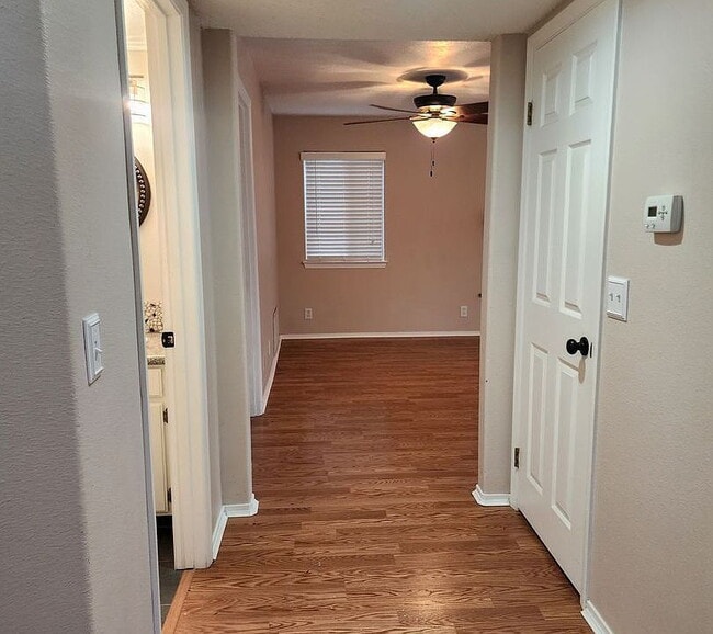 Building Photo - Clean and Spacious 3Bedroom