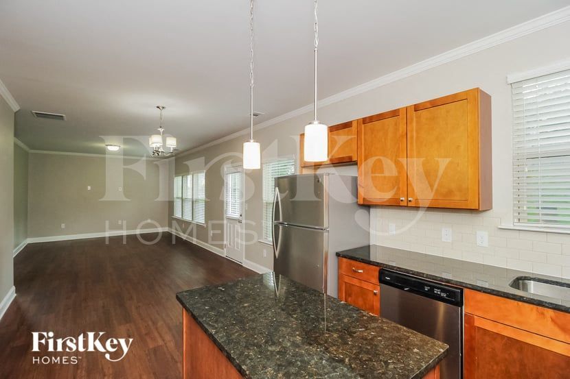 Building Photo - 119 Dynasty Ln