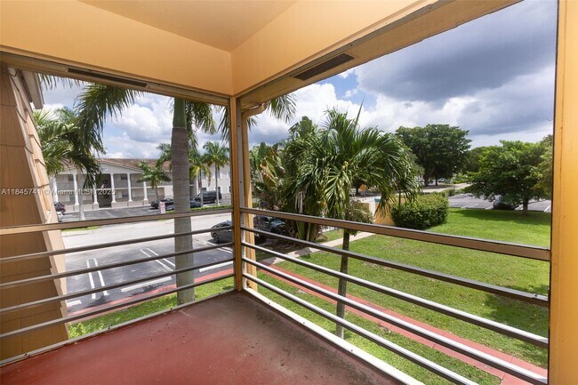 Building Photo - 8900 NW 38th Dr