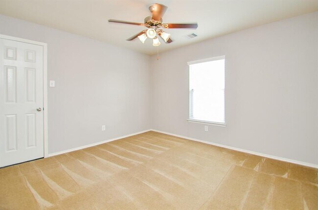 Building Photo - 25418 Lockspur Dr