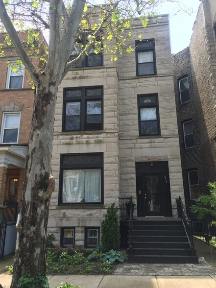 Front of House - 919 W Newport Ave