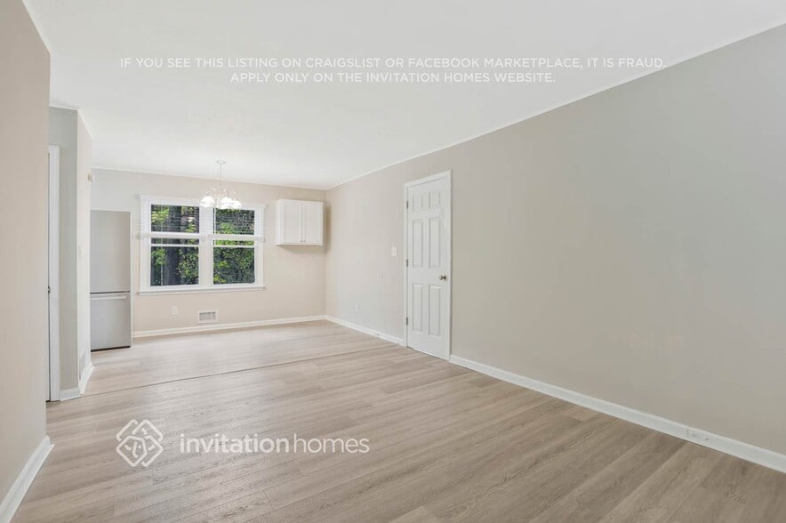 Building Photo - 2155 Venesa Cir