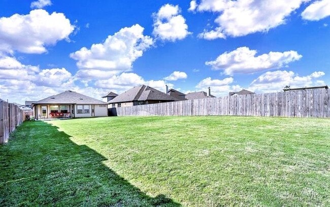 Primary Photo - 116 Alba Ave