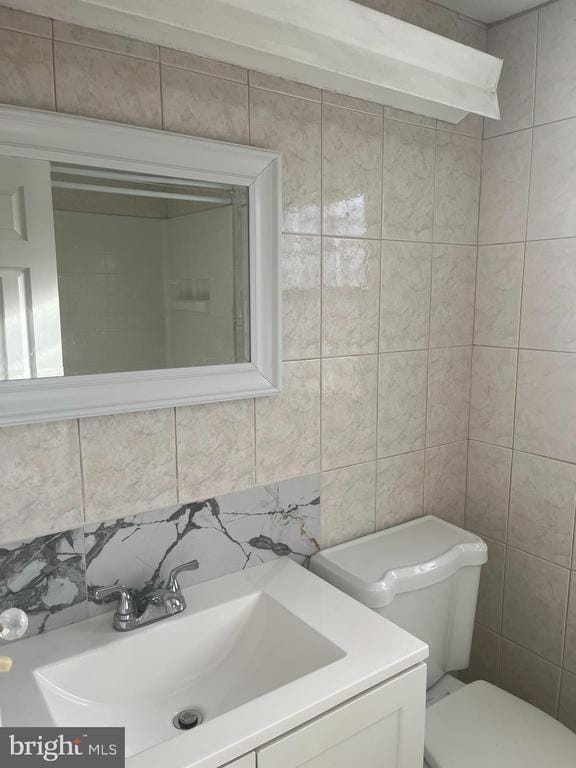 Building Photo - 42 Genesee Ln