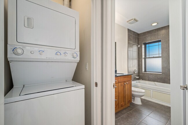 Building Photo - 7461 N Seeley Ave