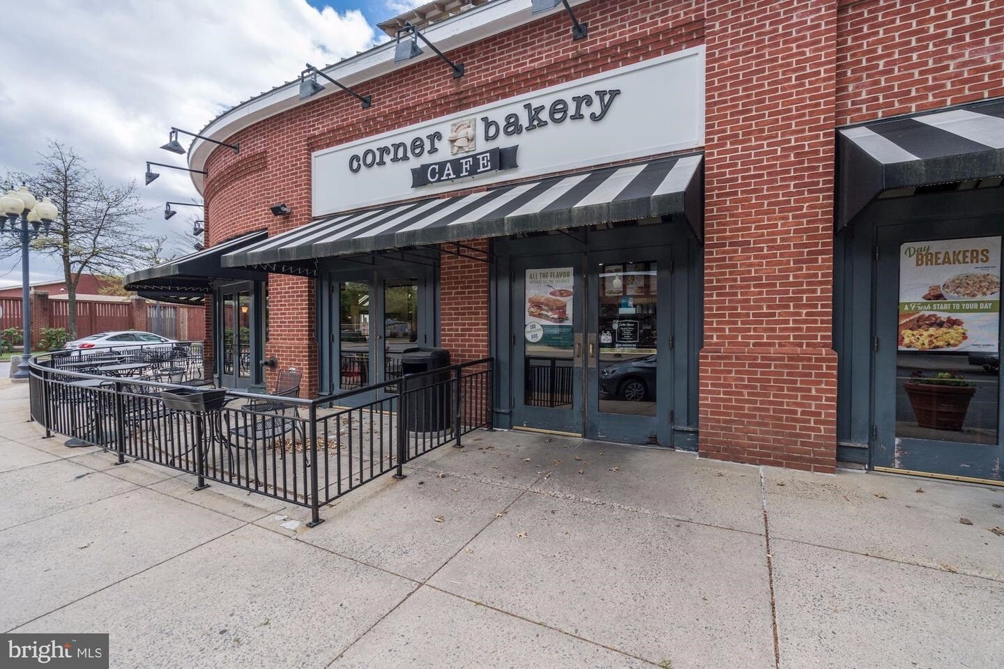 Building Photo - 21228 McFadden Sq