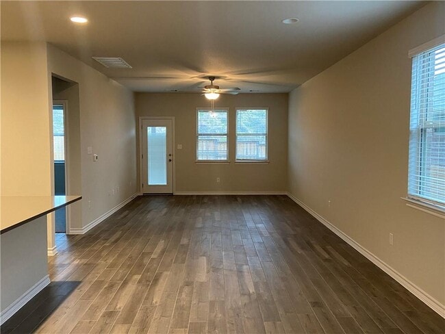 Building Photo - 790 Eves Necklace Dr.