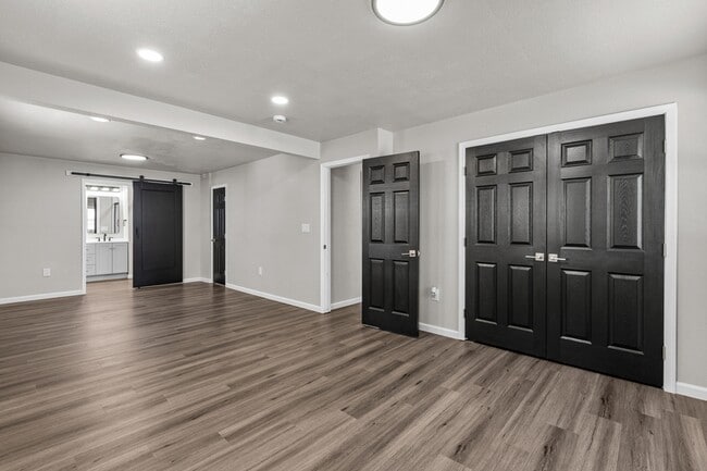 Building Photo - 1408 Quiet Ct