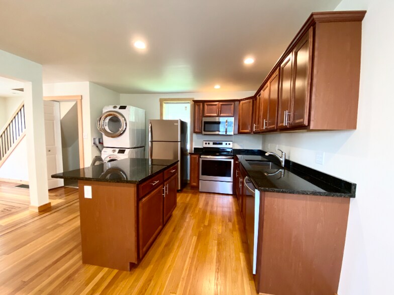 Building Photo - 1014 Vine St