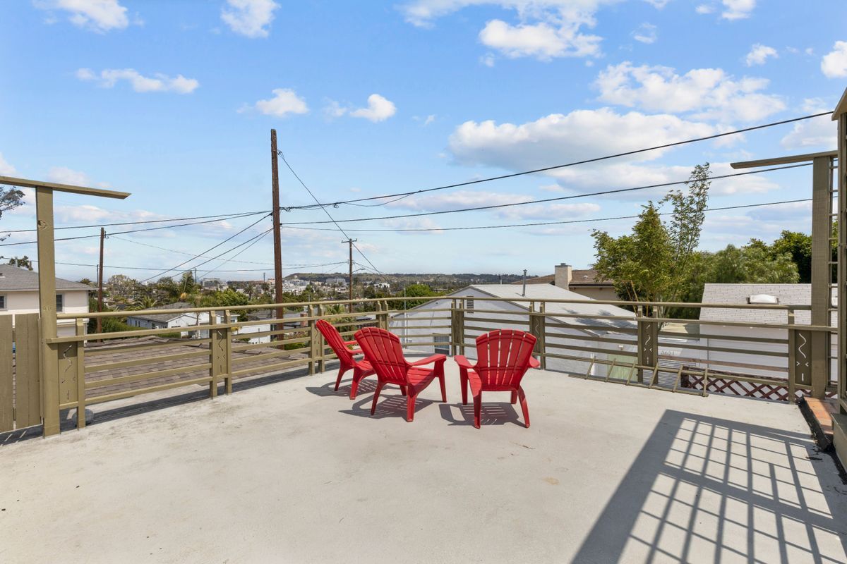 Building Photo - 11110 Charnock Rd