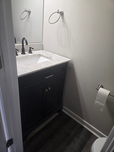 Building Photo - 4904 Finnegan Ct