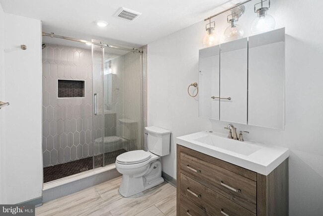 Building Photo - 411 W Berks St