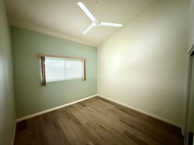 Building Photo - Beautiful Condo on the Beach - Surfside II...