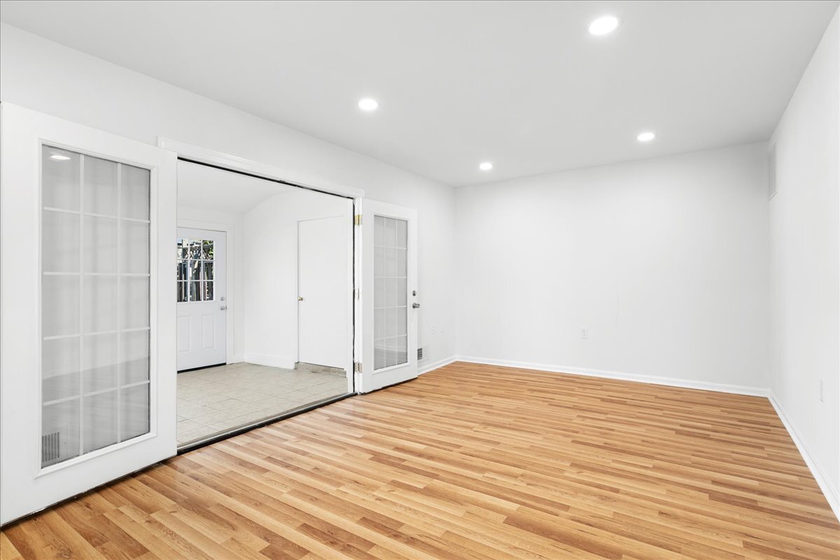 Building Photo - 239 Nottoway St SE