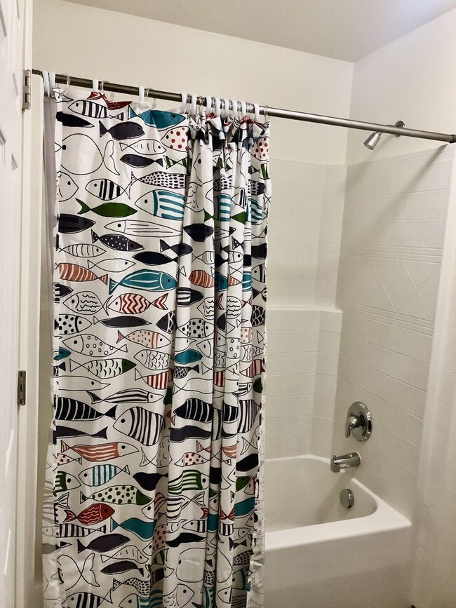 Building Photo - Apartments @ Falls Crossing Phase "1" (A,B,C)